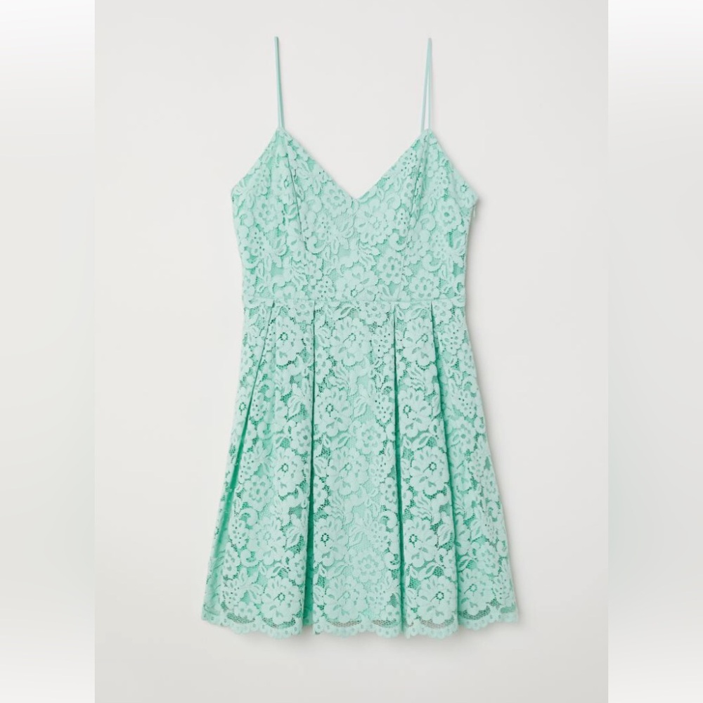 NWOT H&M Short Lace Dress
